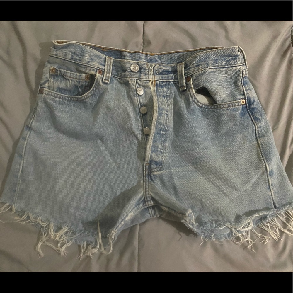 Vintage Levi Jean Shorts - M - 30
